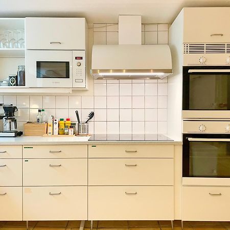 Hemmet Simrishamns Vandrarhem Och B&B ภายนอก รูปภาพ