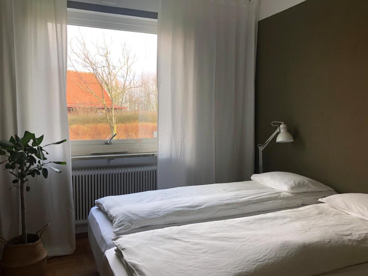 Hemmet Simrishamns Vandrarhem Och B&B ภายนอก รูปภาพ