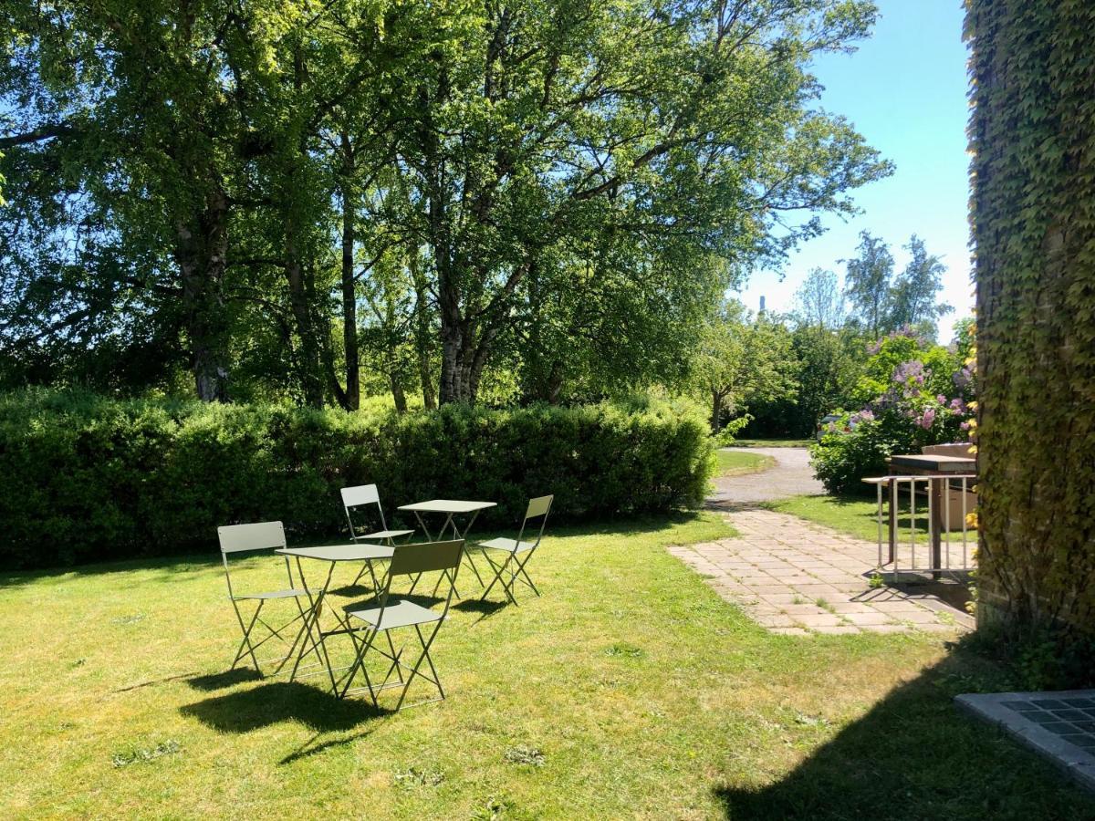 Hemmet Simrishamns Vandrarhem Och B&B ภายนอก รูปภาพ