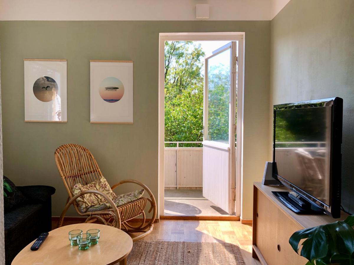 Hemmet Simrishamns Vandrarhem Och B&B ภายนอก รูปภาพ